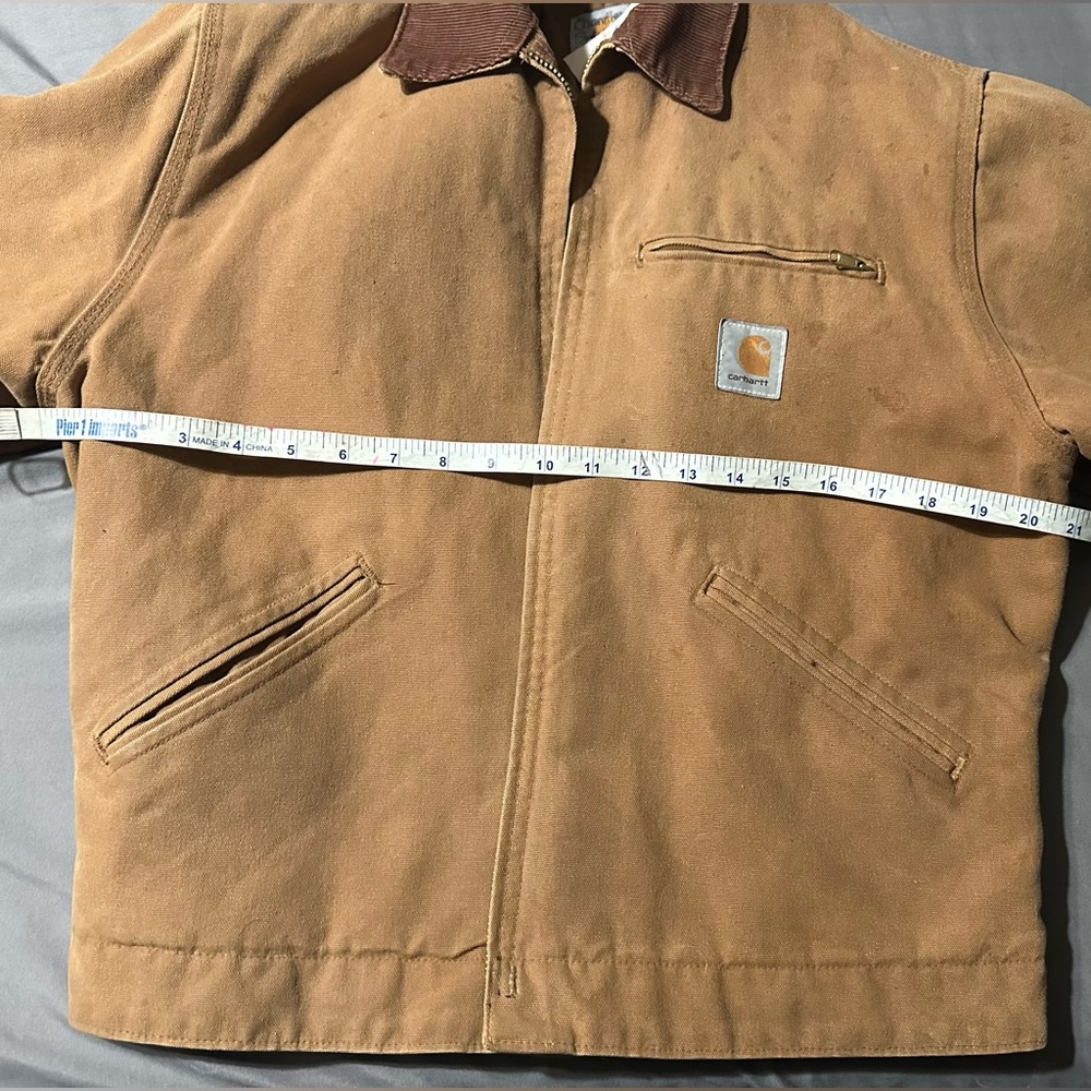 Medium vintage carhartt jacket